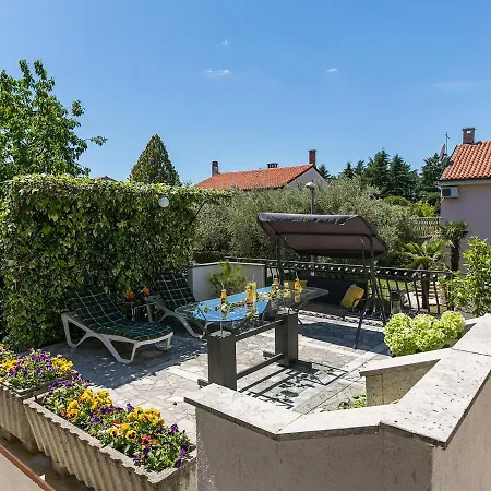 Loredana Apartament *