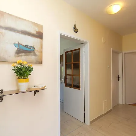 Loredana Apartman *