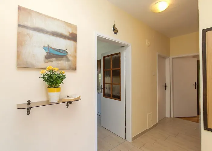 Loredana Lejlighed *